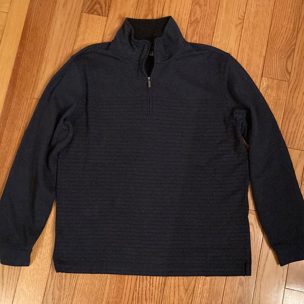 NWOT! Mens VanHeusen navy quarter zip pullover knit shirt